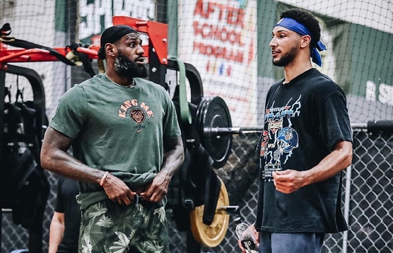 仅关系到两 仅关系到两