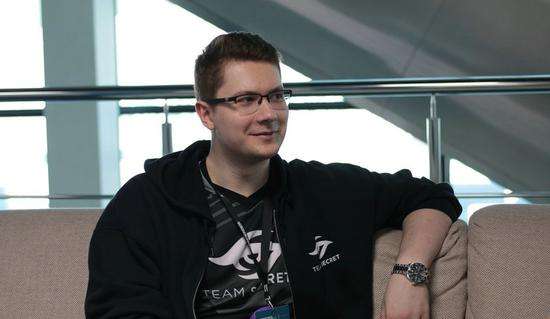 育米兰并没 育米兰并没